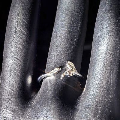 2025 Fine Jewelry GRA High Quality Iced Out 925 Silver Pass Diamond Tester Moissanite Open Ended Leaves Ring for Women Gift