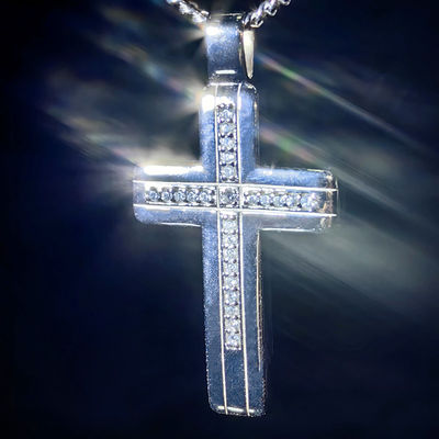 2025 Fine Jewelry 925 Sterling Silver Iced Out VVS Moissanite Cross Pendant Necklace Tester-Passed Diamond for Women and Men