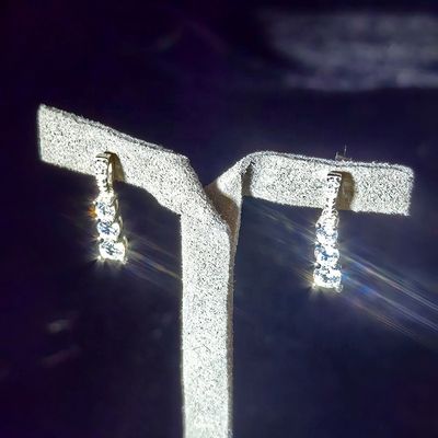 Luxury Elegant VVS Moissanite Rhodium Plated Women Stud Drop Earrings With 925 Sterling Silver Pass Diamond Tester