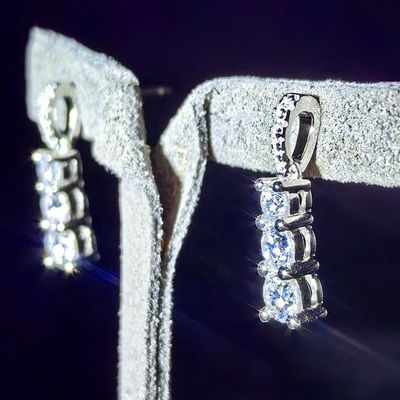 Luxury Elegant VVS Moissanite Rhodium Plated Women Stud Drop Earrings With 925 Sterling Silver Pass Diamond Tester