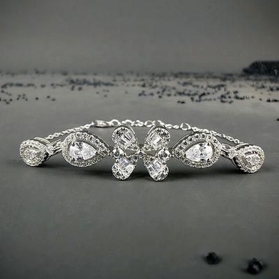 Light Luxury 925 Sterling Silver Rhodium Plated Four Leaf Clover Moissanite Charm Women's Wedding Bracelet Chain Link New Design